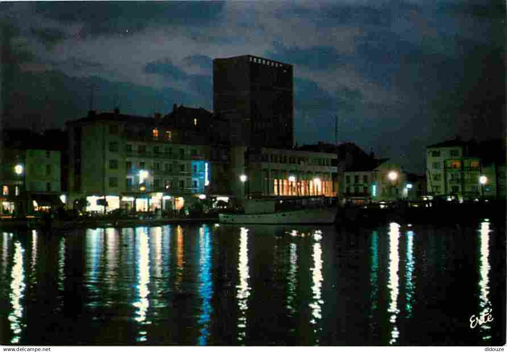 83 - La Seyne sur Mer - Le Port de La Seyne la nuit - CPM - Voir Scans Recto-Verso