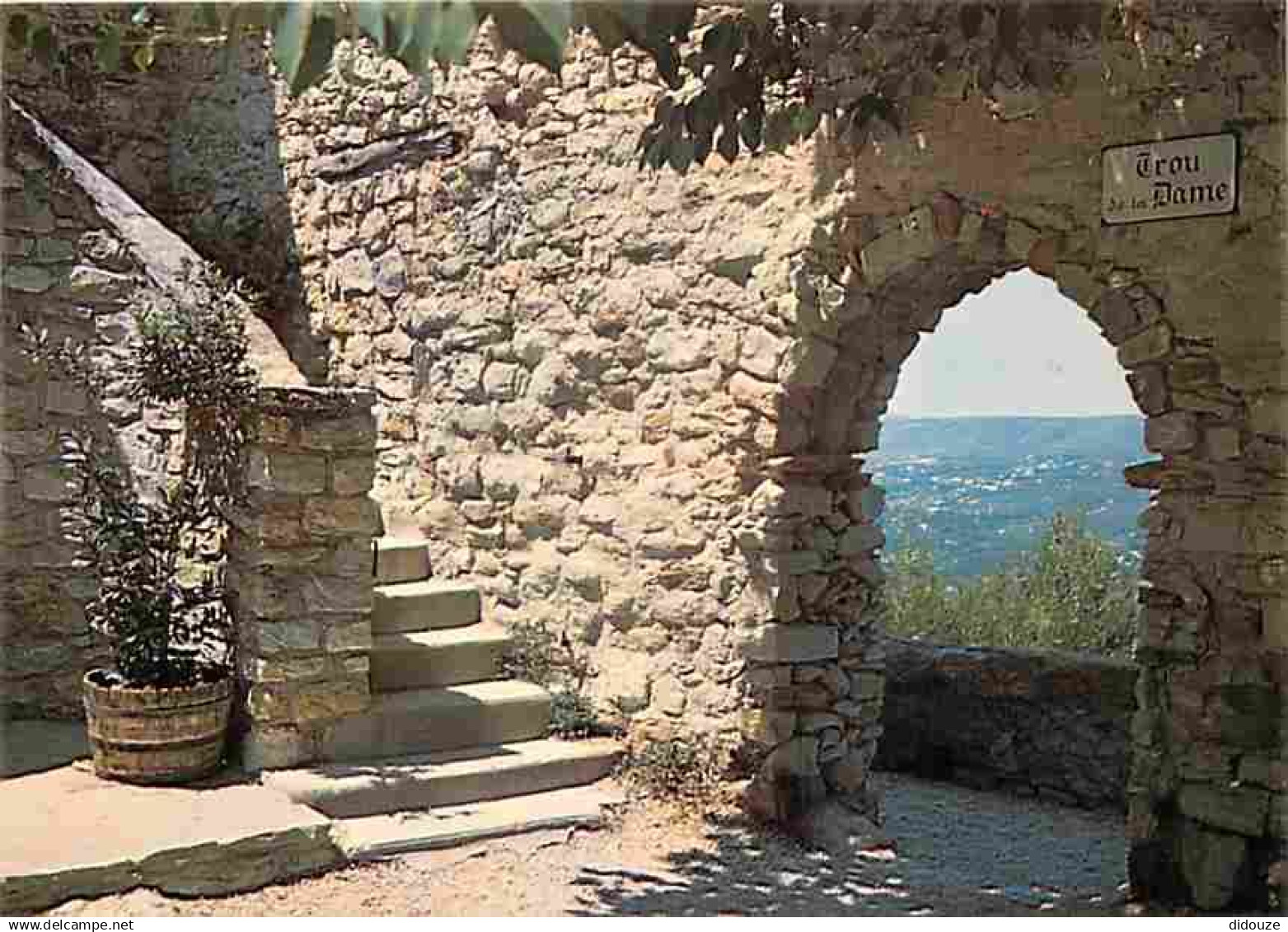 83 - Le Castellet - Carte Neuve - CPM - Voir Scans Recto-Verso