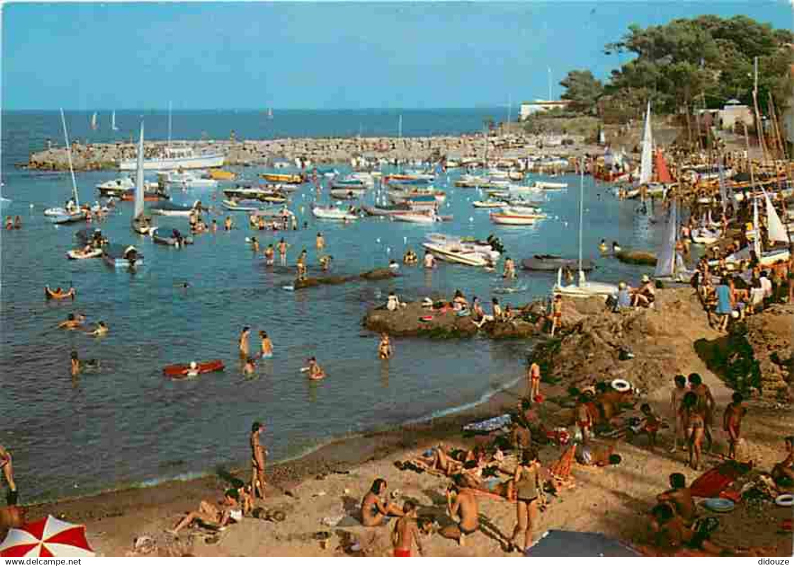 83 - Saint Aygulf - La Plage et le Port - CPM - Voir Scans Recto-Verso