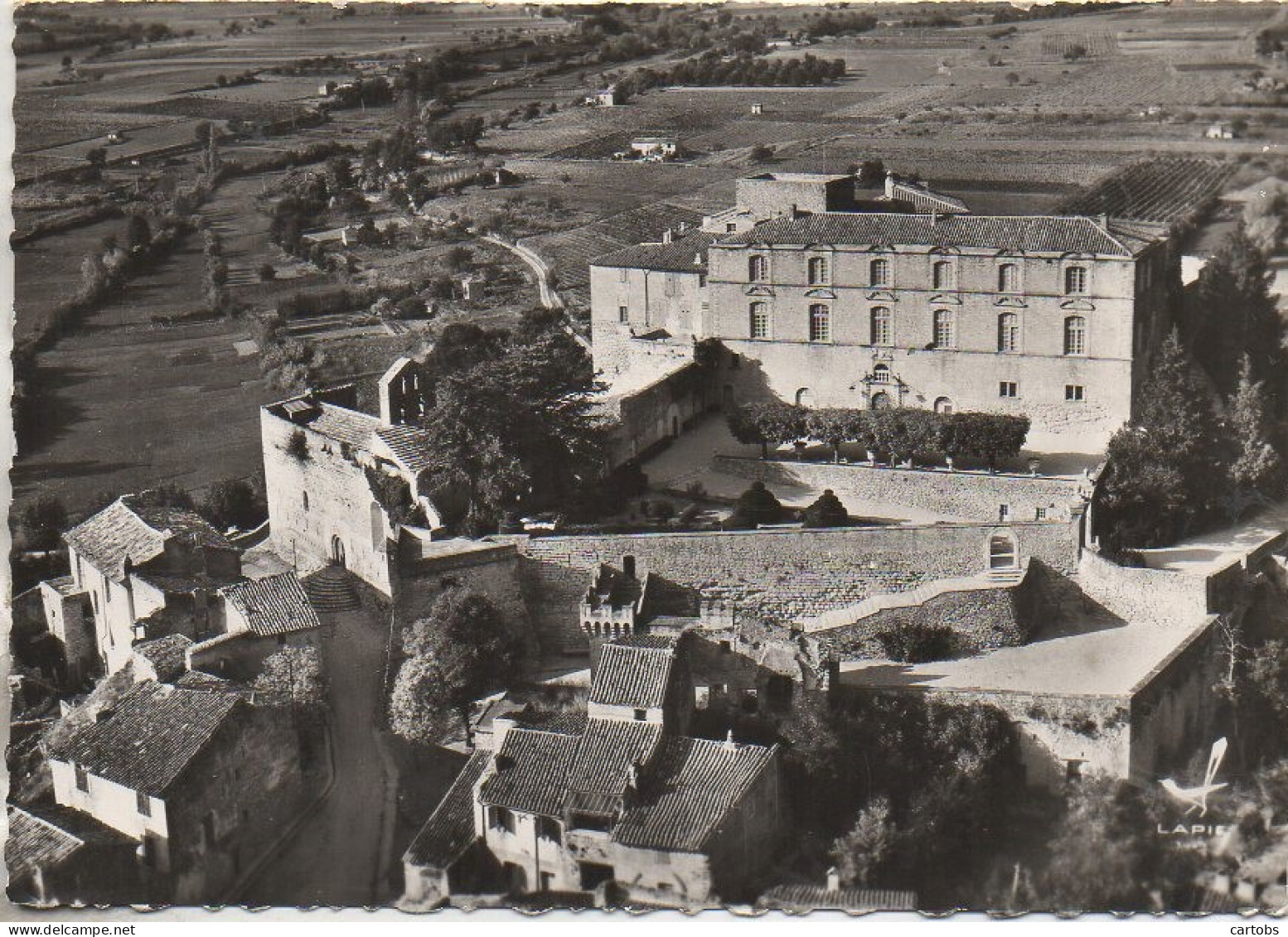 84 ANSOUIS  Le Château vue aérienne