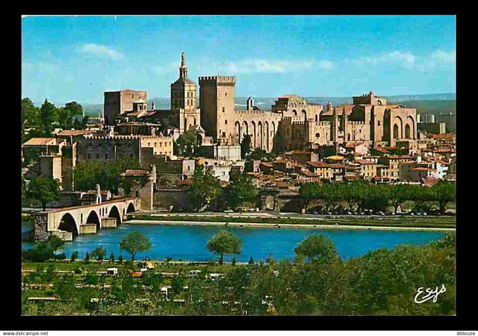 84 - Avignon - Le Pont Saint Bénézet - Le Palais des Papes - CPM - Voir Scans Recto-Verso