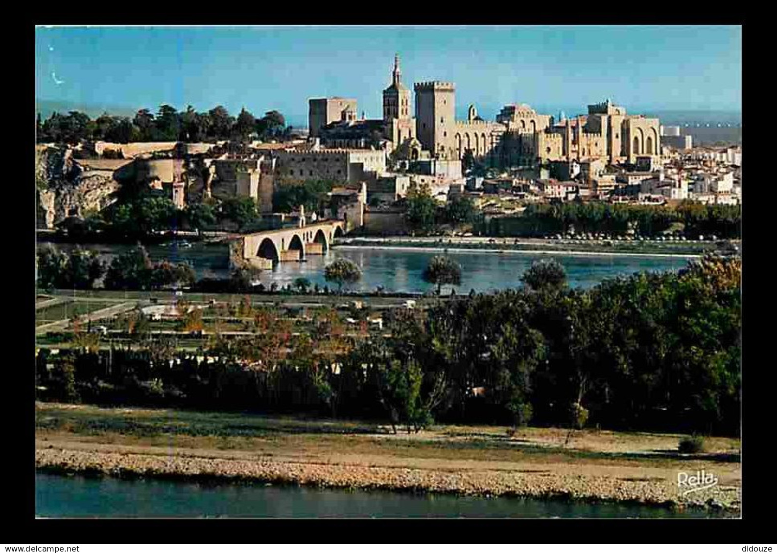 84 - Avignon - Le Pont Saint Bénézet le Petit Palais et le Palais des Papes vus de la Tour Philippe Le Bel - Carte Neuve