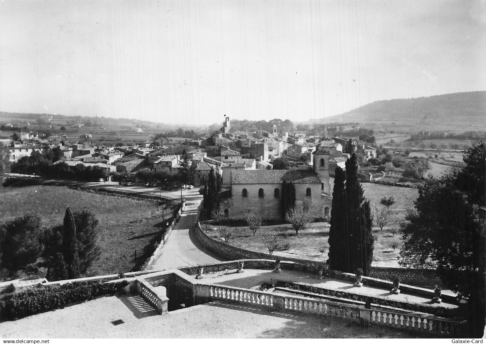 84 LOURMARIN CHATEAU DE LOURMARIN