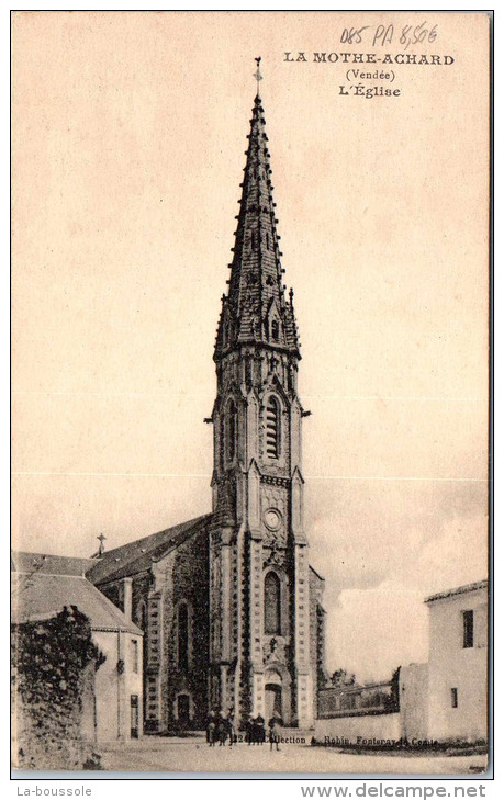 85 LA MOTHE ACHARD - l'église