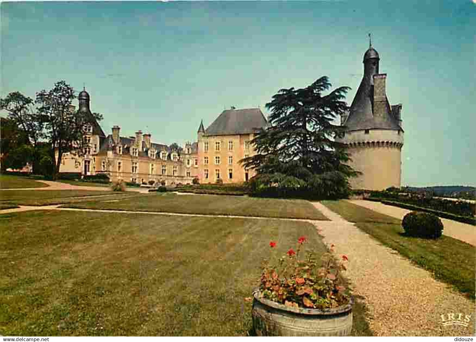 86 - Bonnes - Le Château de Touffou - CPM - Voir Scans Recto-Verso