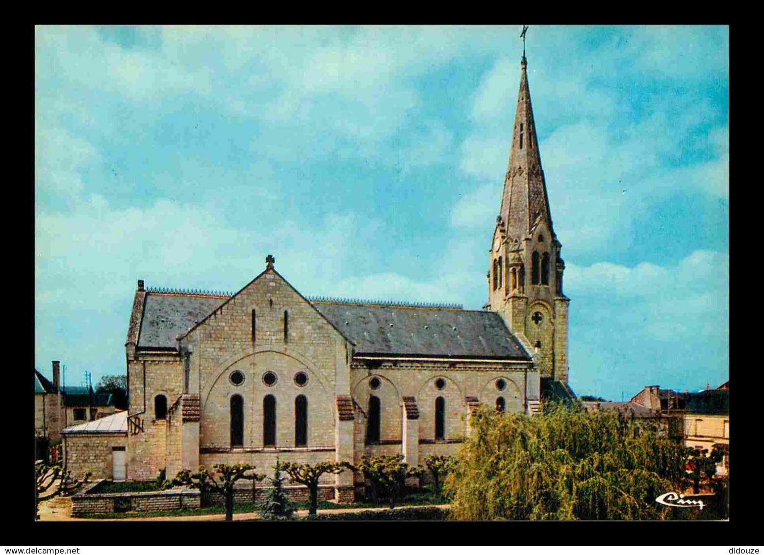 86 - Les Trois Moutiers - Eglise Saint Hilaire - CPM - Voir Scans Recto-Verso