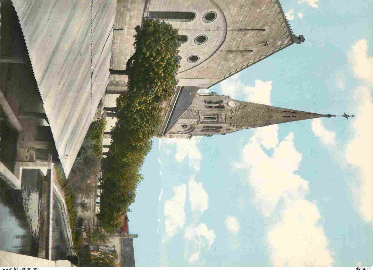 86 - Les Trois Moutiers - L'Eglise et les bords de la Barouze - Ancien Lavoir - Mention Photographie Véritable - Carte D