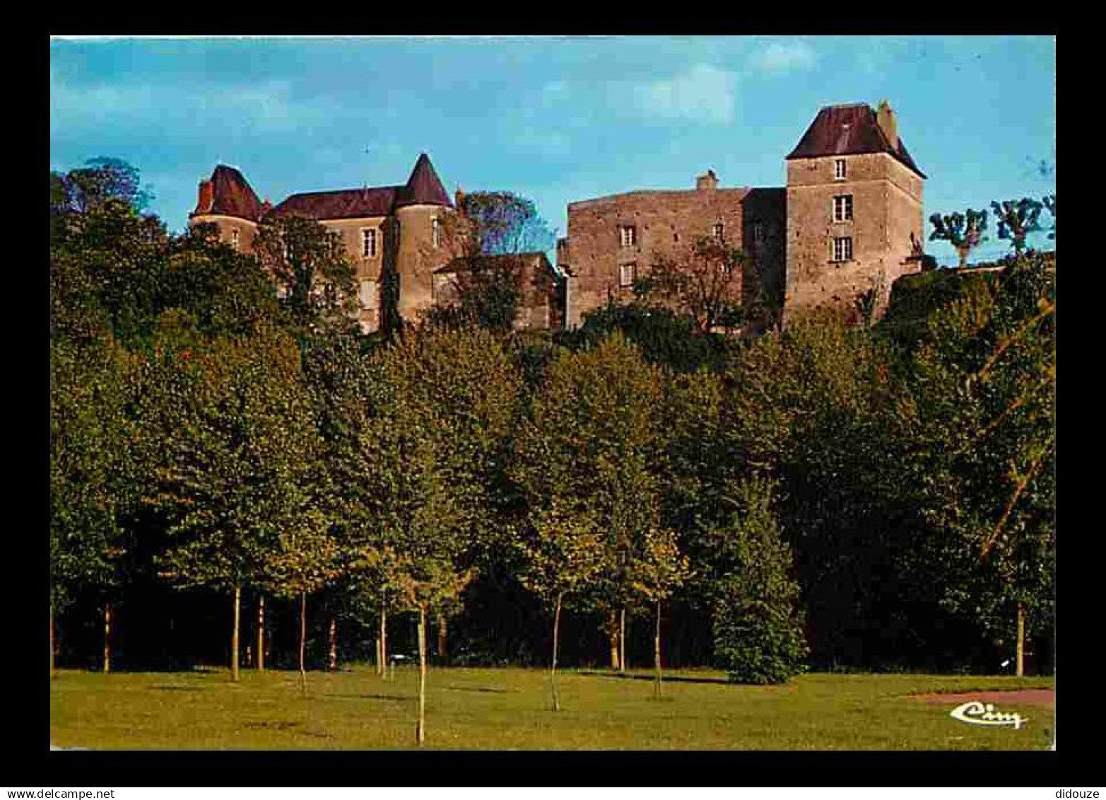 86 - Lusignan - Le Château - Carte Neuve - CPM - Voir Scans Recto-Verso