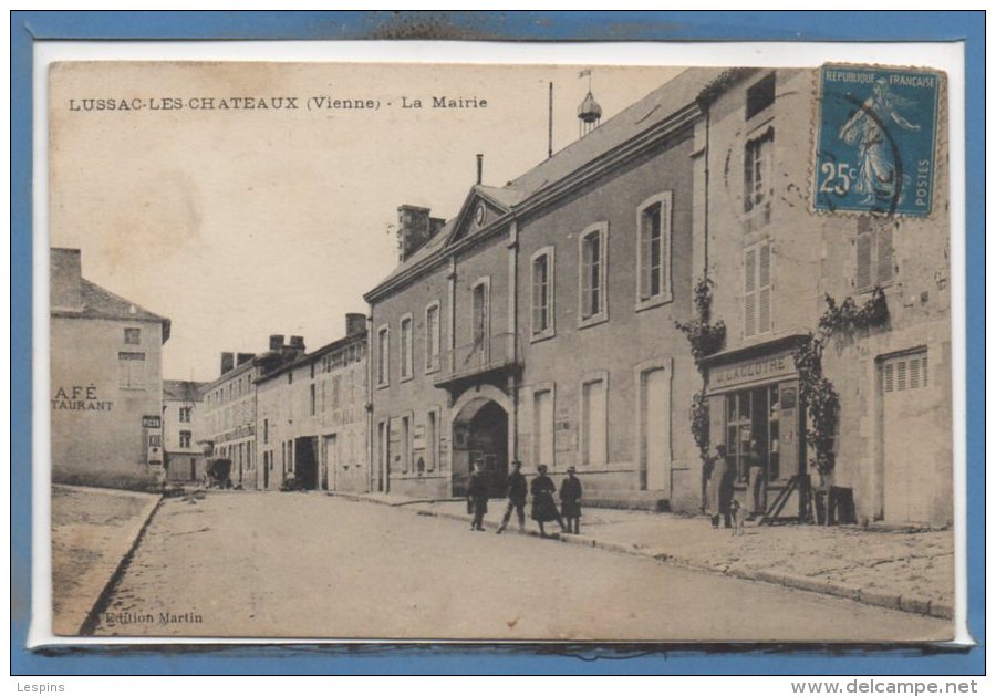 86 - LUSSAC les CHATEAUX -- La Mairie