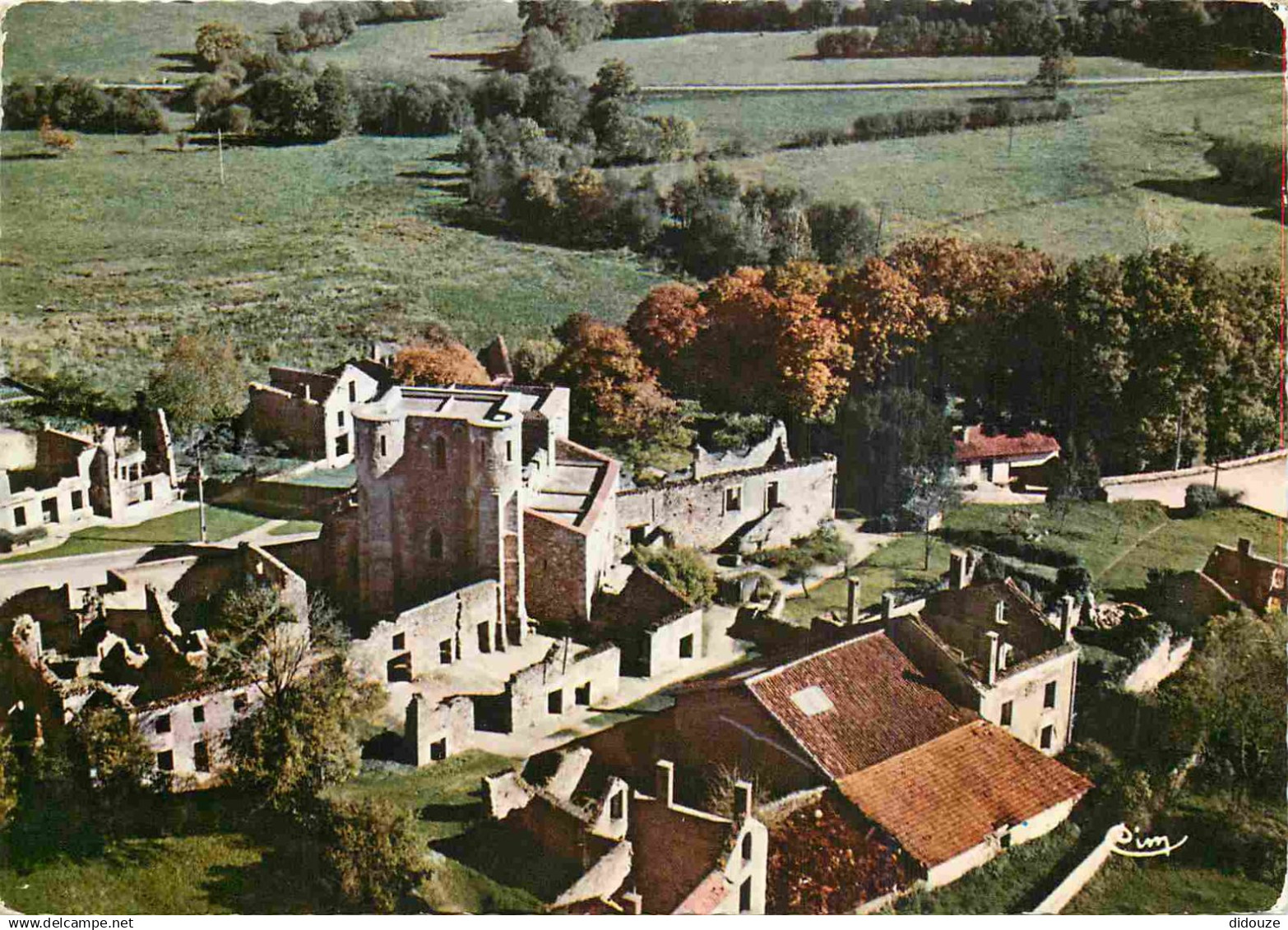 87 - Oradour sur Glane - Cité Martyre - Vue Générale aérienne - CPM - Voir Scans Recto-Verso