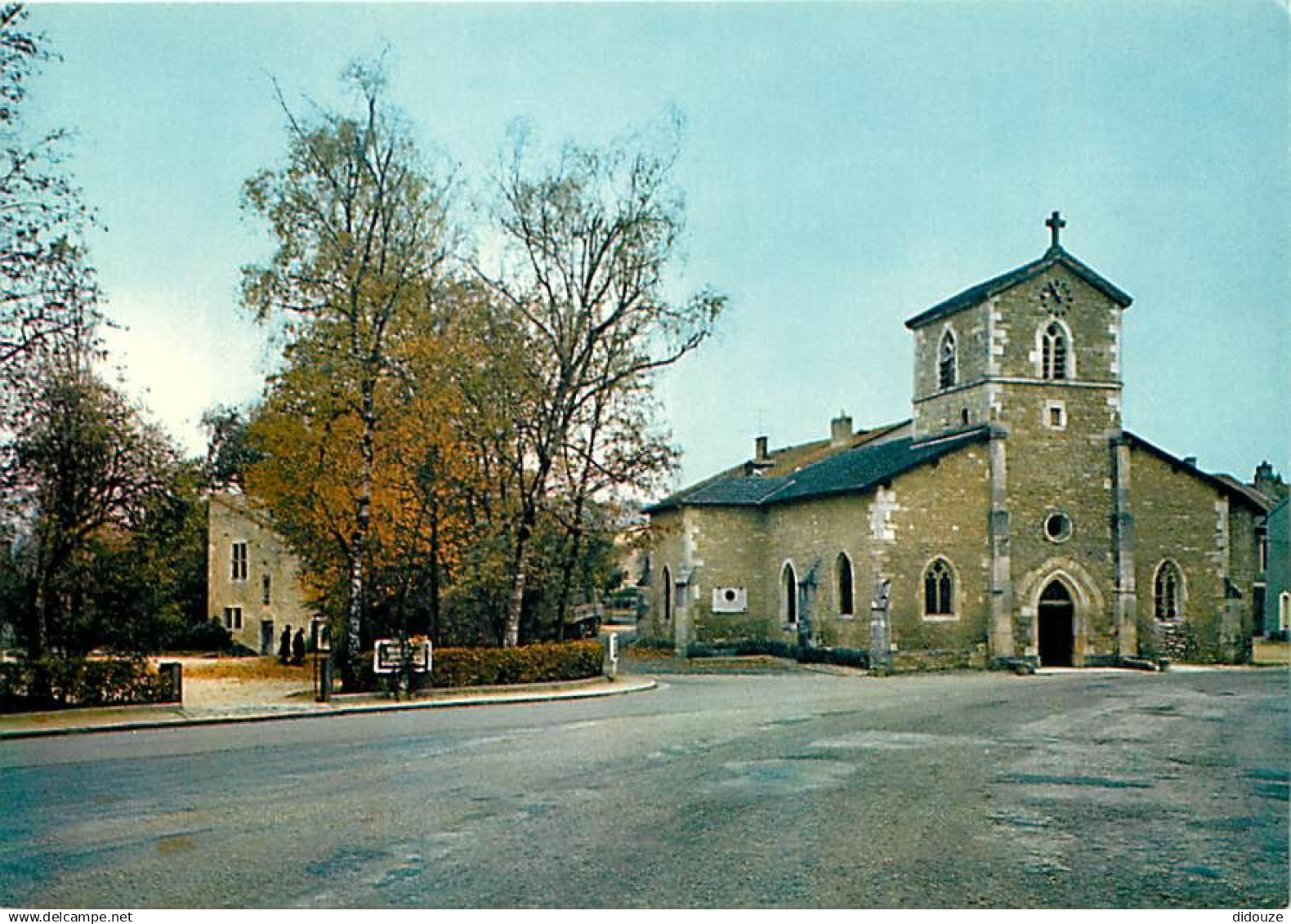 88 - Domremy la Pucelle - La Maison de Jeanne d'Arc et l'Eglise - Carte Neuve - CPM - Voir Scans Recto-Verso