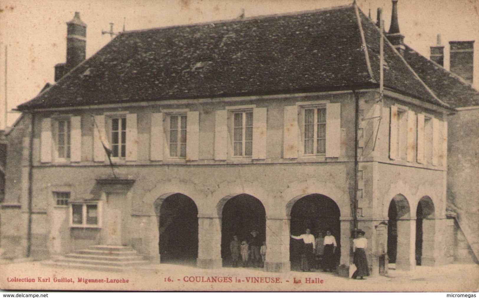 89 - COULANGES-la-VINEUSE - La Halle