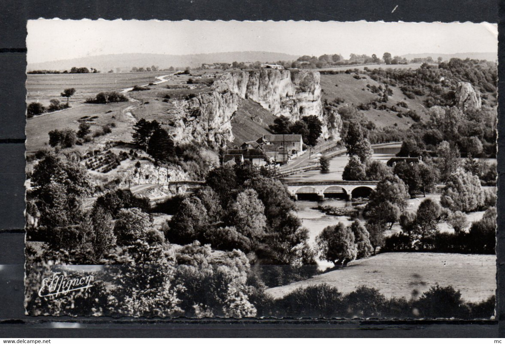 89 - Coulanges sur Yonne - Vallée de l'Yonne et les Roches du Saussois