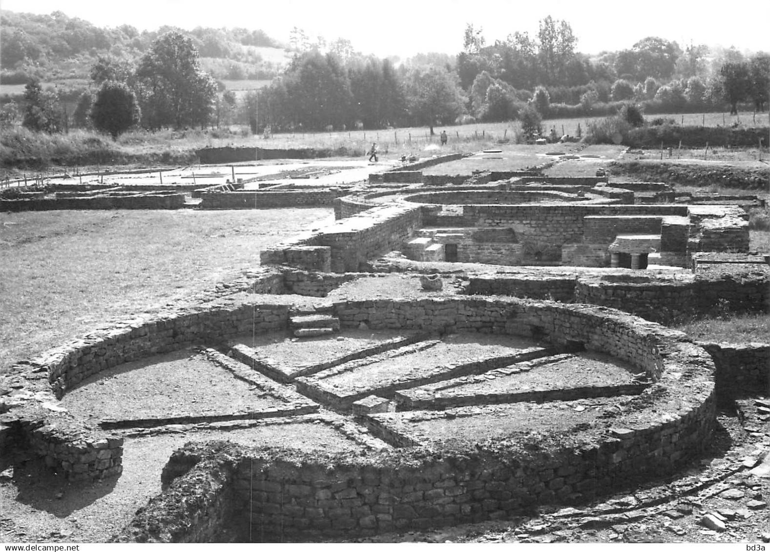 89 FOUILLES DES FONTAINES SALEES