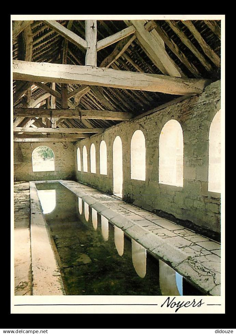 89 - Noyers sur Serein - Le lavoir public  construit sur les fontaines romaines - Charpente en bois - Carte Neuve - CPM