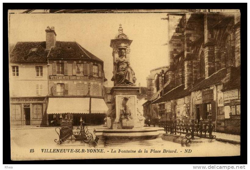 89 Villeneuve-sur-Yonne fontaine sépia D89D K89464K C89464C RH061452