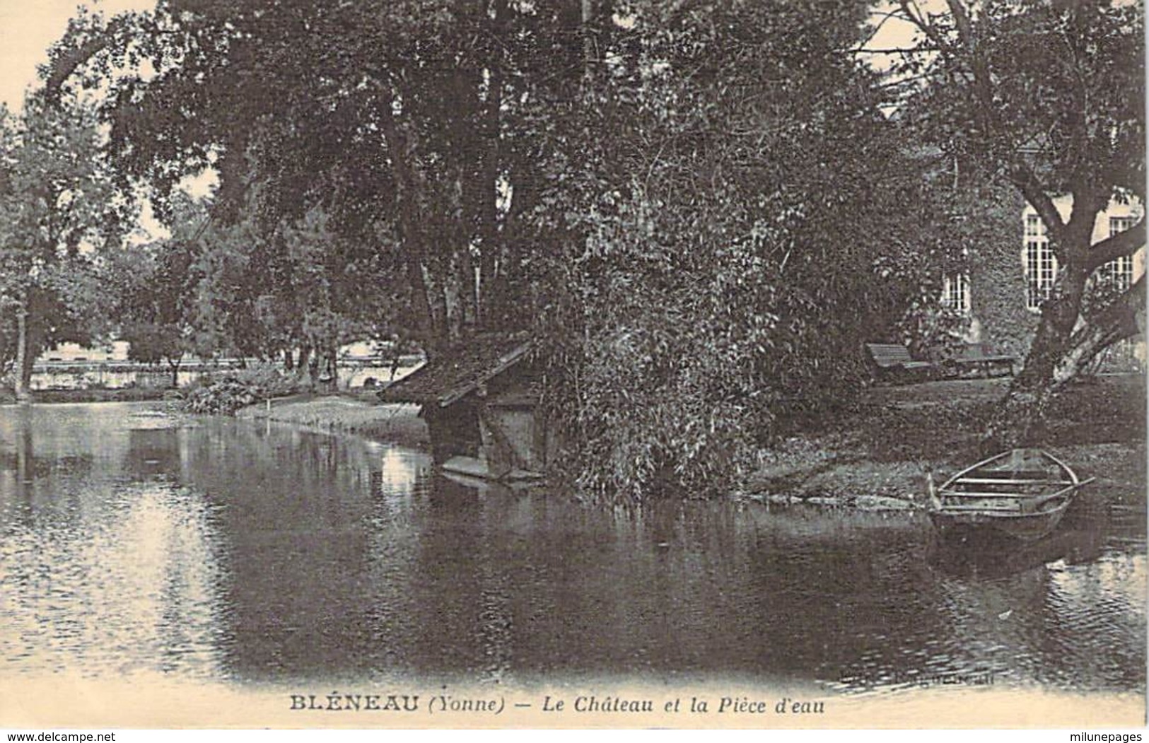 89 YONNE Le Chateau et la pièce d'eau de BLENEAU