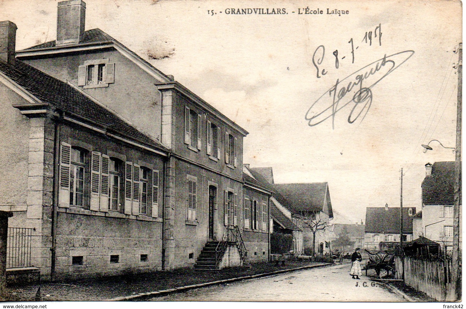 90. grandvillars. l'école laique