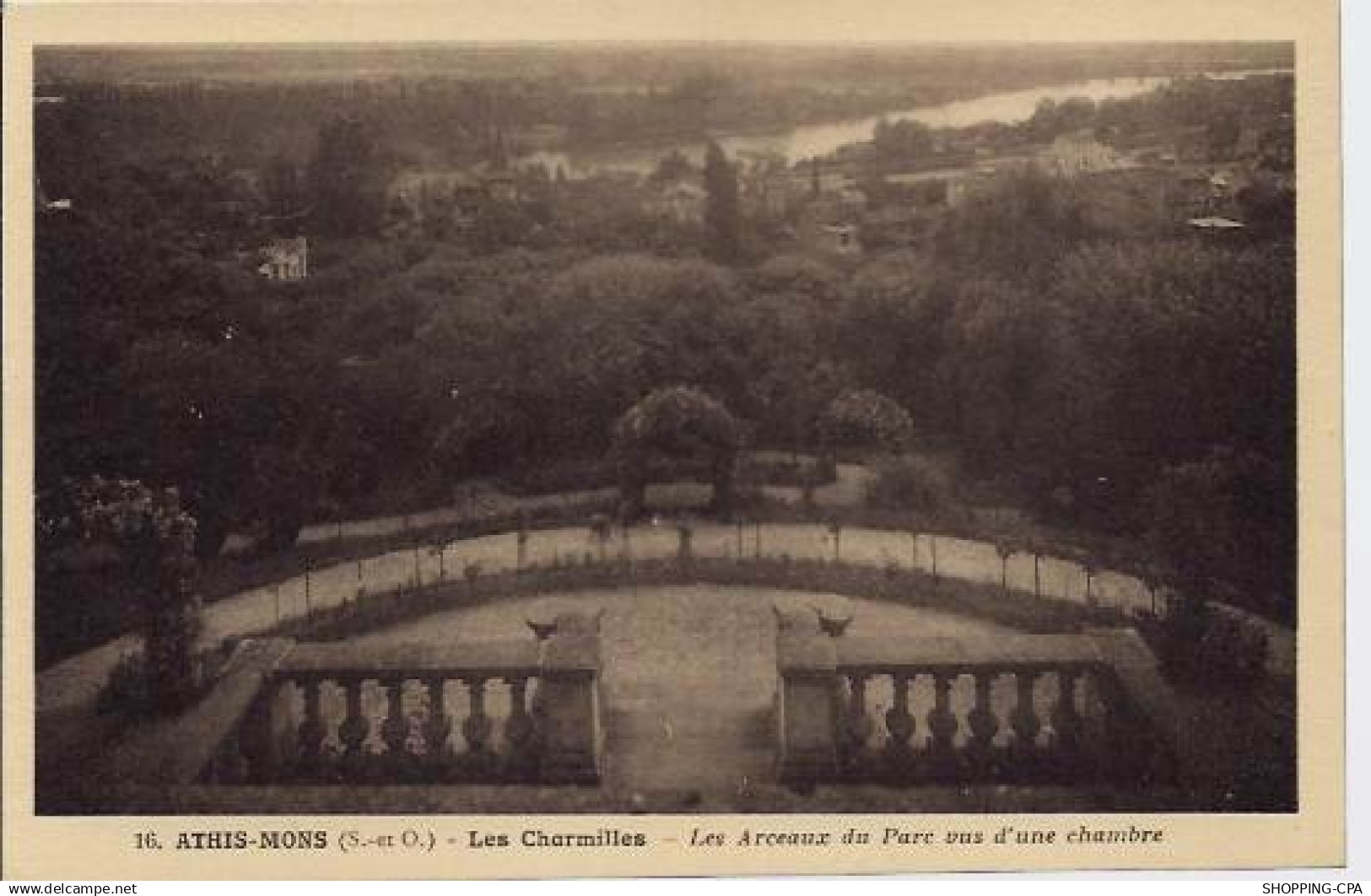 91 - Athis-Mons - Les charmilles - Les arceaux du parc vus d'une chambre - Non