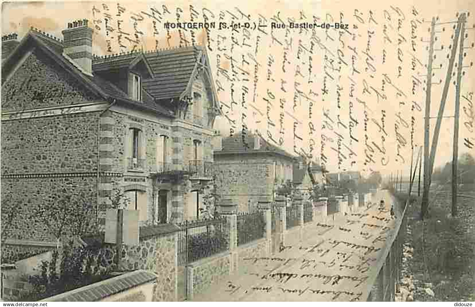 91 - Montgeron - Rue Bastier de Bez - CPA - Voir Scans Recto-Verso