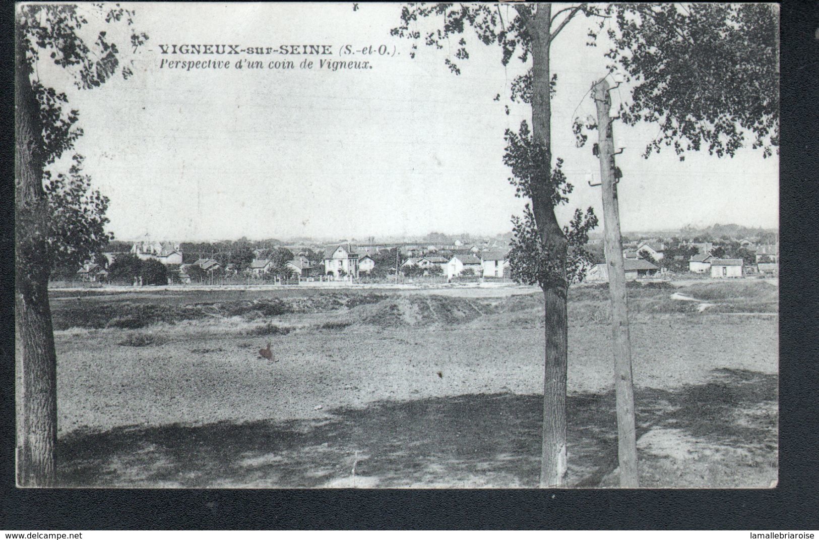 91, Vigneux sur Seine, Perspective d'un coin de Vigneux