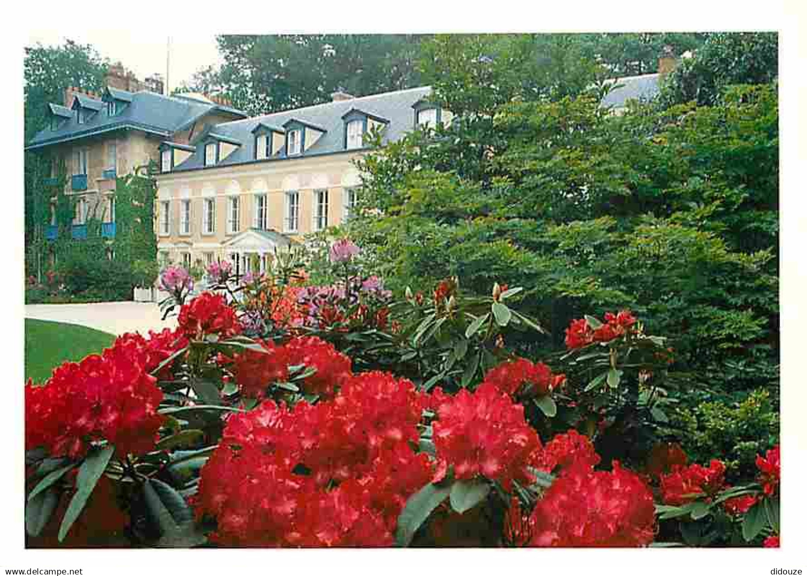 92 - Chatenay-Malabry - La Maison de Chateaubriand - La Vallée aux Loups - Façade sud XVIIIe et aile La Rochefoucauld -