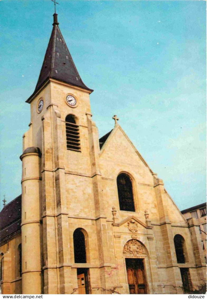 92 - Issy les Moulineaux - Eglise Saint Etienne - CPM - Voir Scans Recto-Verso