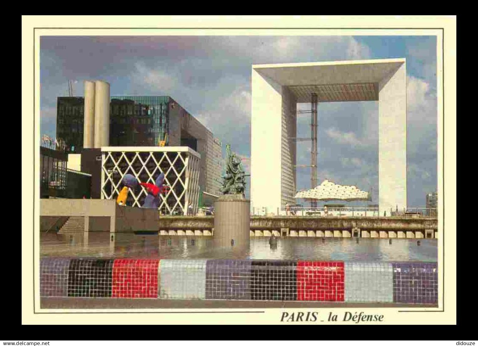 92 - La Défense - La Grande Arche de la Fraternité - CPM - Voir Scans Recto-Verso