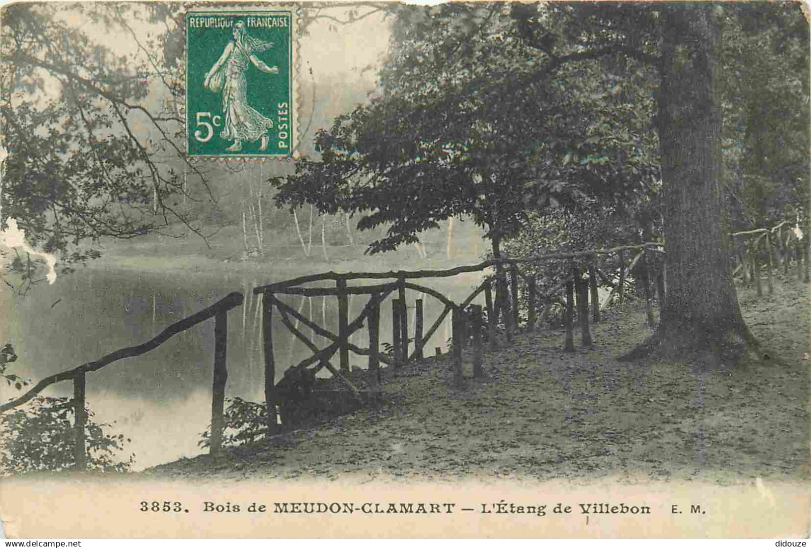 92 - Meudon - Bois de Meudon Clamart - Etang de Villebon - CPA - Etat légèrement écornée - Voir Scans Recto-Verso