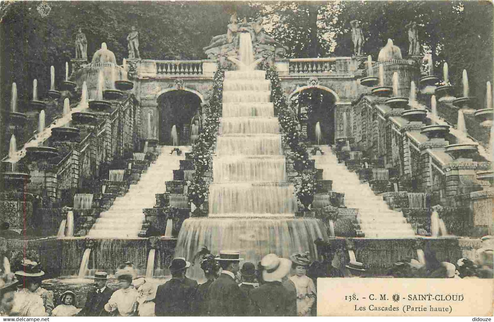 92 - Saint Cloud - Parc de Saint Cloud - La Grande Cascade - CPA - Voir Scans Recto-Verso