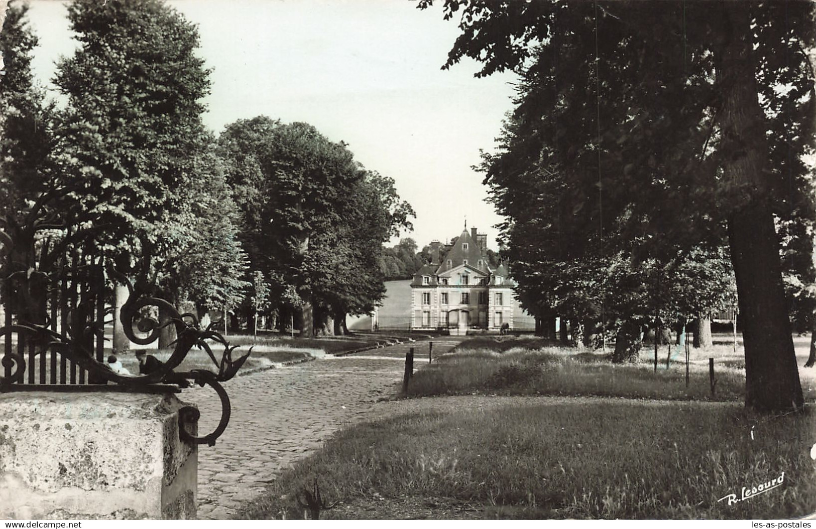 94 ORMESSON SUR MARNE LE CHÂTEAU