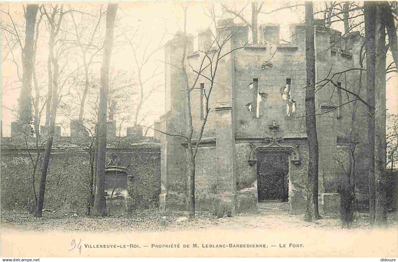 94 - Villeneuve le Roi - Le Fort - CPA - Voir Scans Recto-Verso