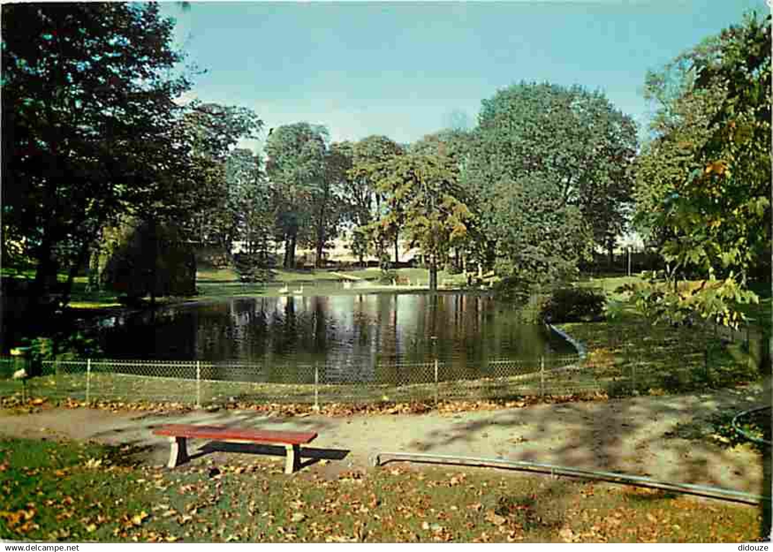 94 - Vitry sur Seine - Le parc - CPM - Voir Scans Recto-Verso