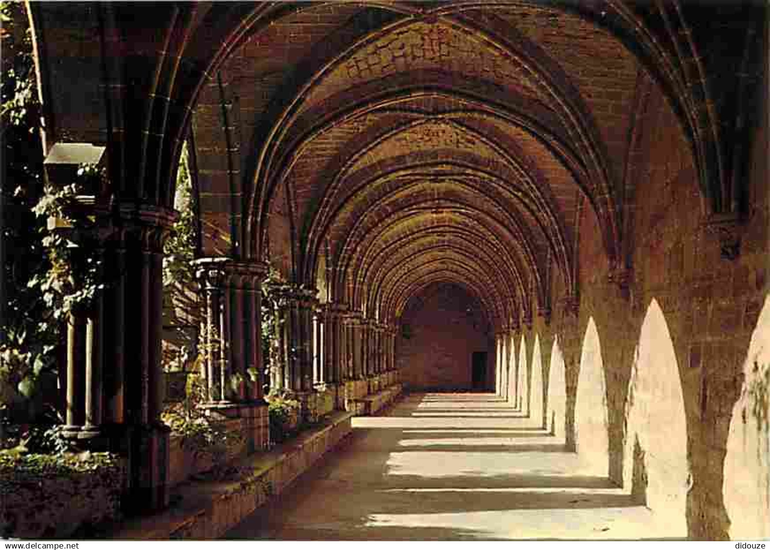 95 - Asnières sur Oise - Abbaye de Royaumont - Galerie Nord du Cloitre - Carte Neuve - CPM - Voir Scans Recto-Verso