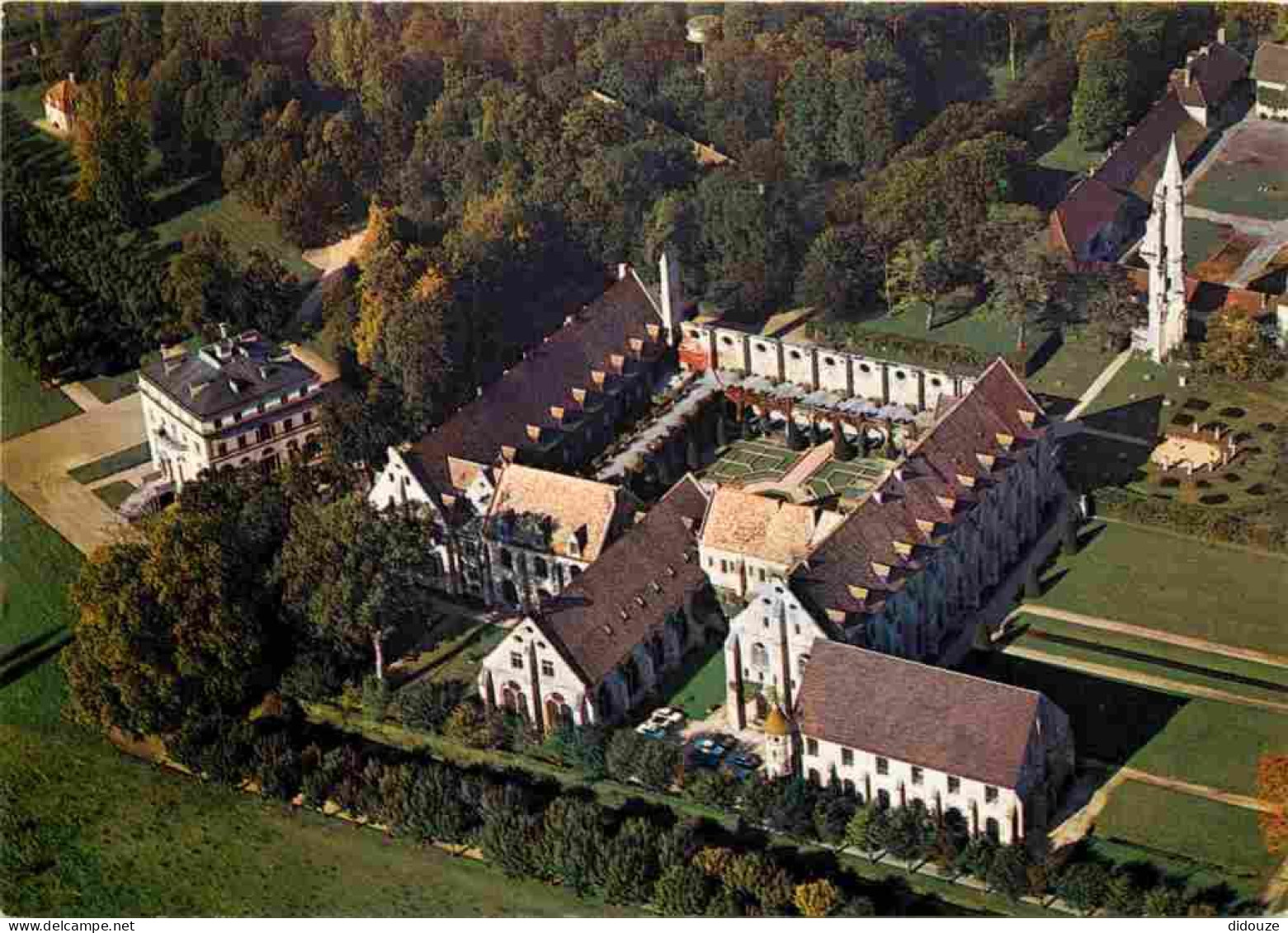 95 - Asnières sur Oise - Abbaye de Royaumont - Vue Générale aérienne - CPM - Voir Scans Recto-Verso