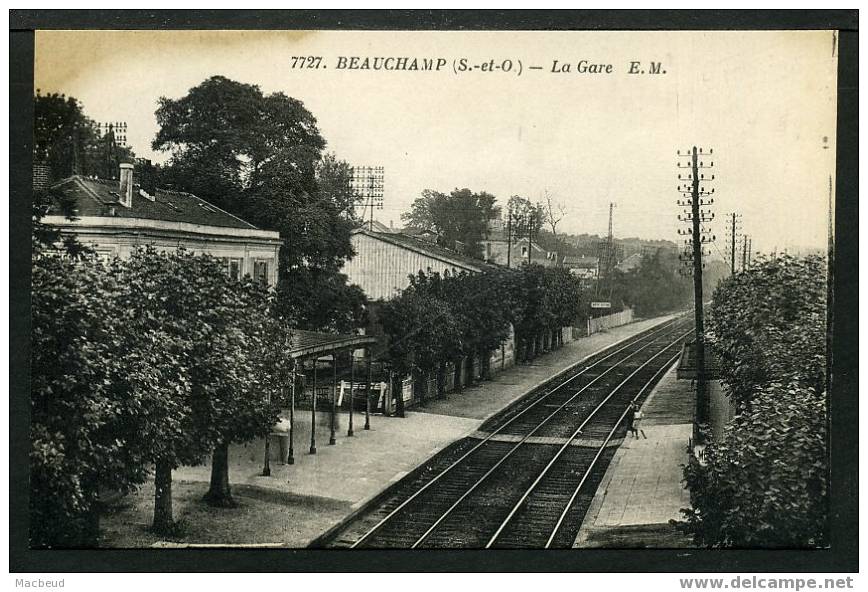 95 - BEAUCHAMP - La Gare