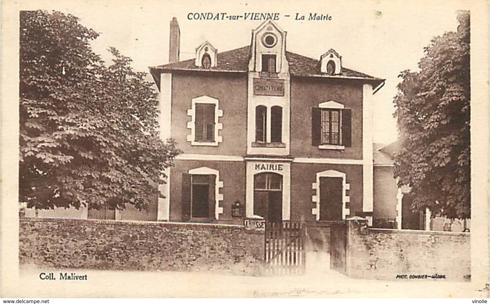 A-17-147 : CONDAT SUR VIENNE LA MAIRIE