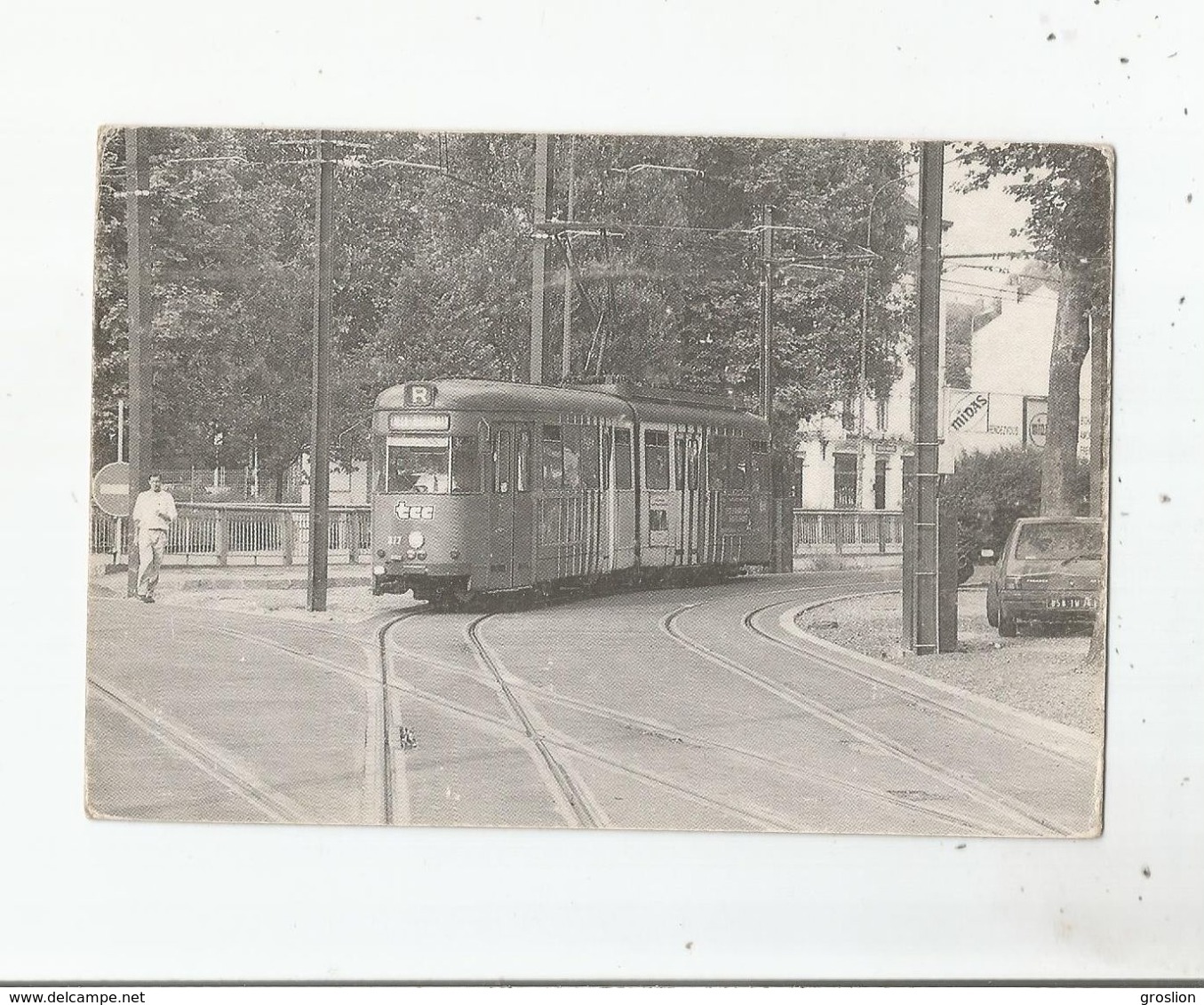 A MARCQ EN BAROEUL JUIN 1993 (305) GROS PLAN SUR LE MONGY TRAMWAY ARTICULE DUWAG 377 DEVANT LE SQUARE AU CROISE LAROCHE