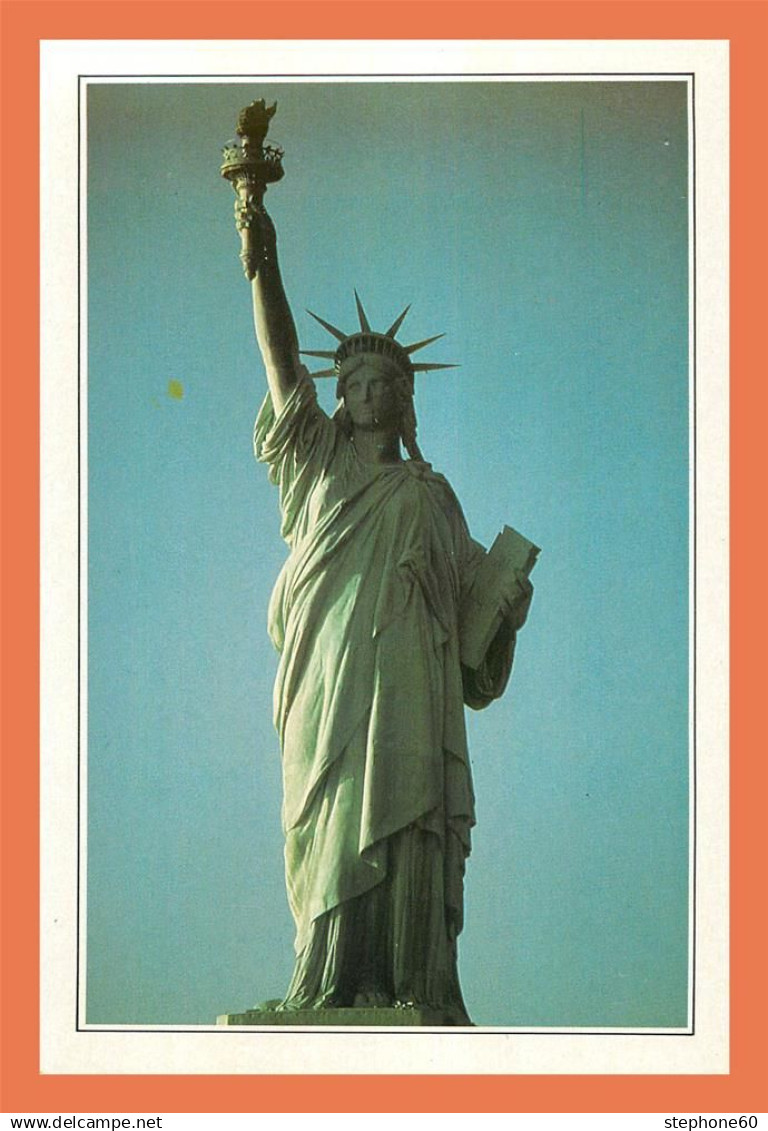 a687 / 649 NEW YORK Statue de la Liberte