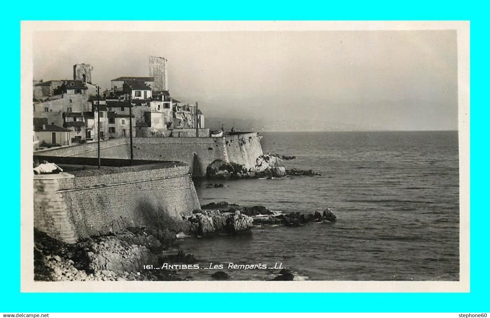 a895 / 379 06 - ANTIBES Les Remparts