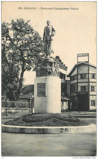 CONAKRY -  Monument Gouverneur Poiret