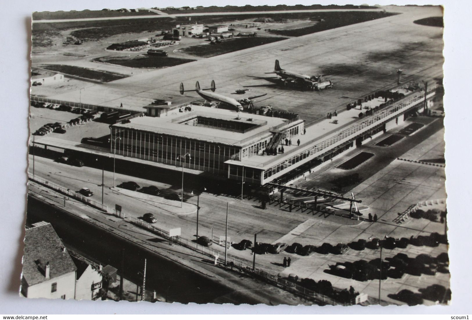 aéroport de paris-orly - vue aérienne de laérogare sud