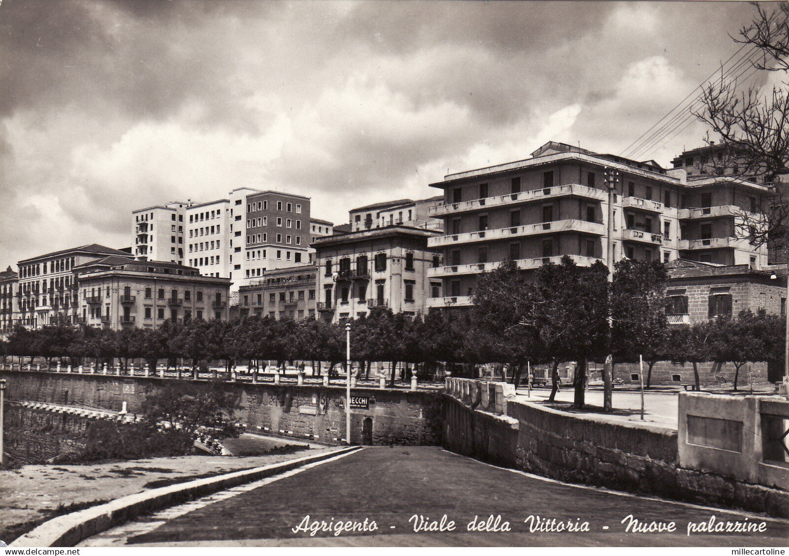 #AGRIGENTO: VIALE DELLA VITTORIA - NUOVE PALAZZINE