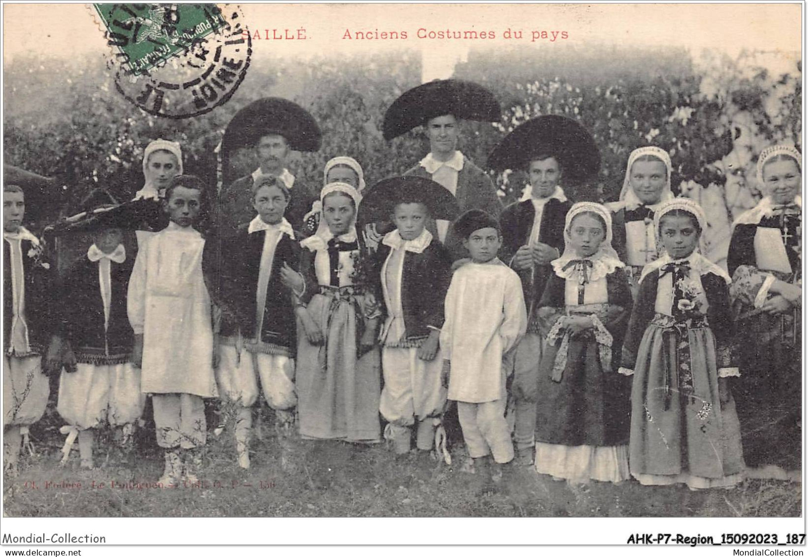 AHKP7-0647 - REGION - PAYS DE LA LOIRE - SAILLE - anciens costumes du pays