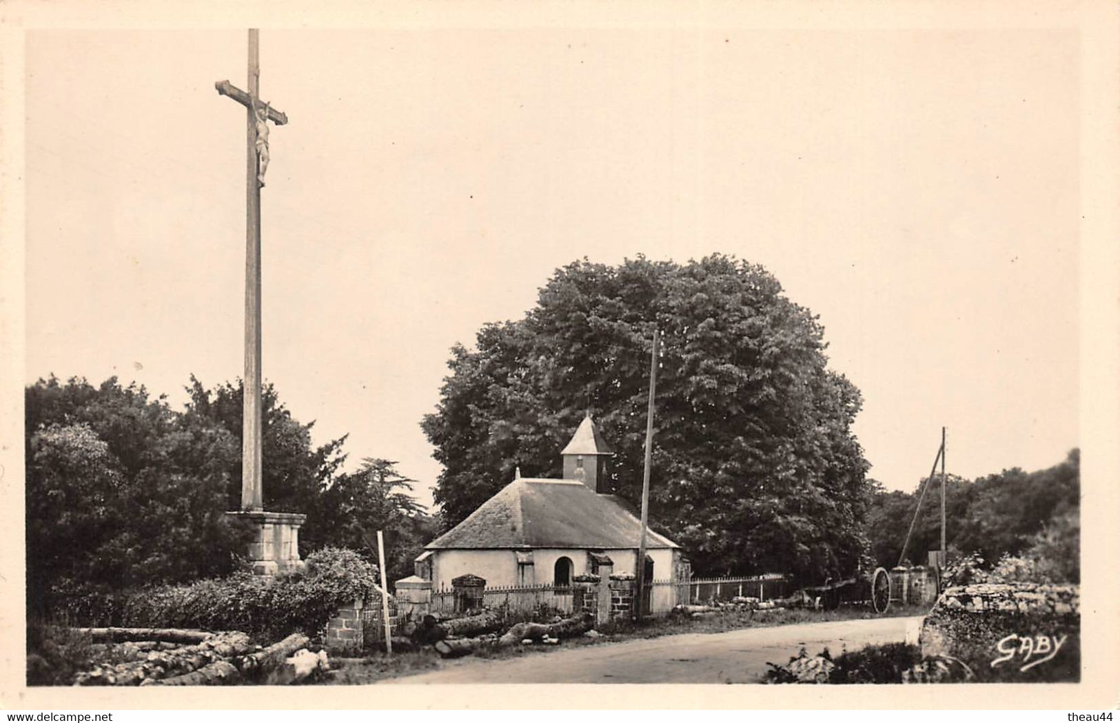 ¤¤  -   AIGREFEUILLE-sur-MAINE   -   La Chapelle Saint-Sauveur   -  Le Calvaire        -   ¤¤