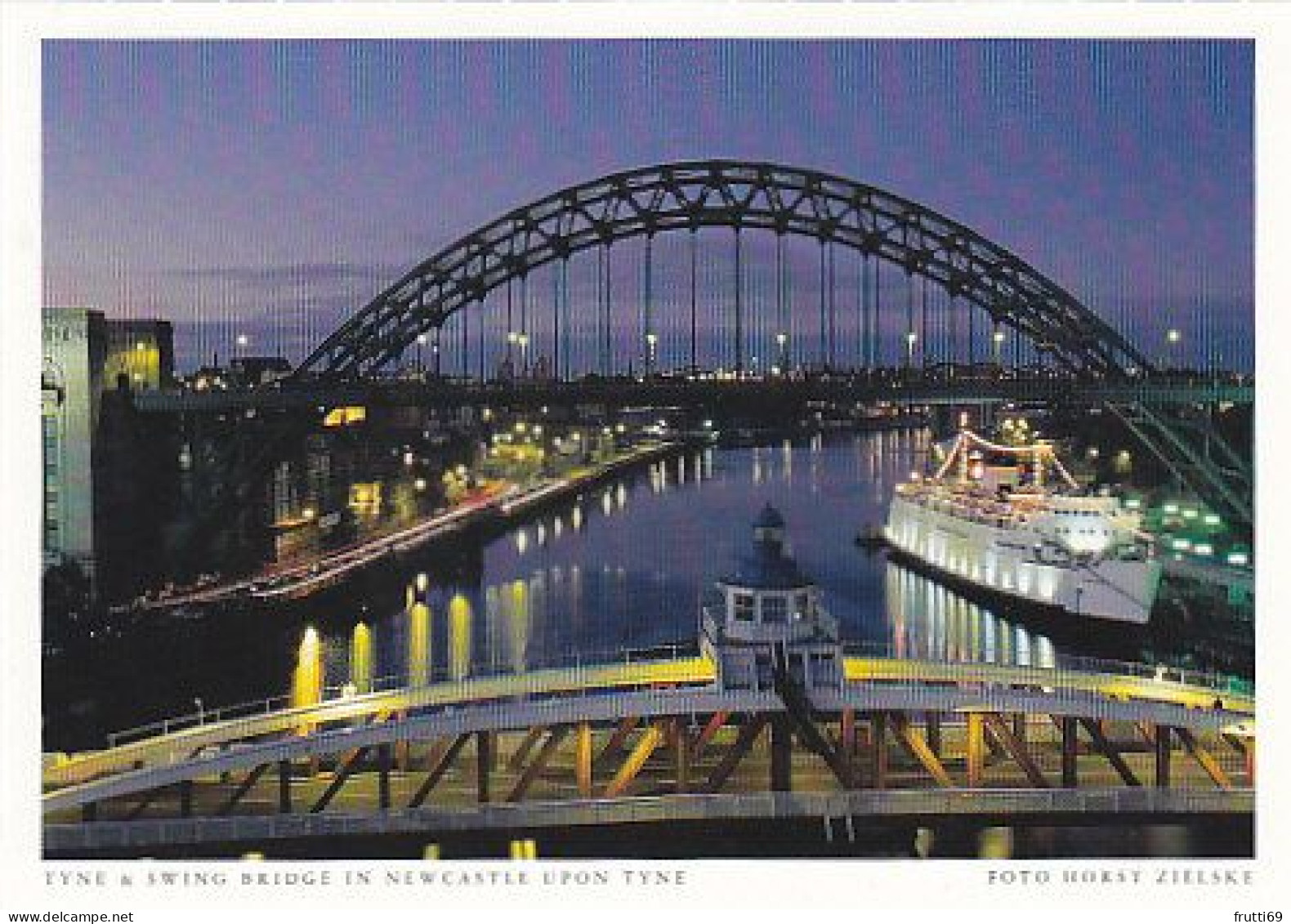 AK 172197 ENGLAND - Tyne&Swing Bridge in Newcastle-upon-Tyne