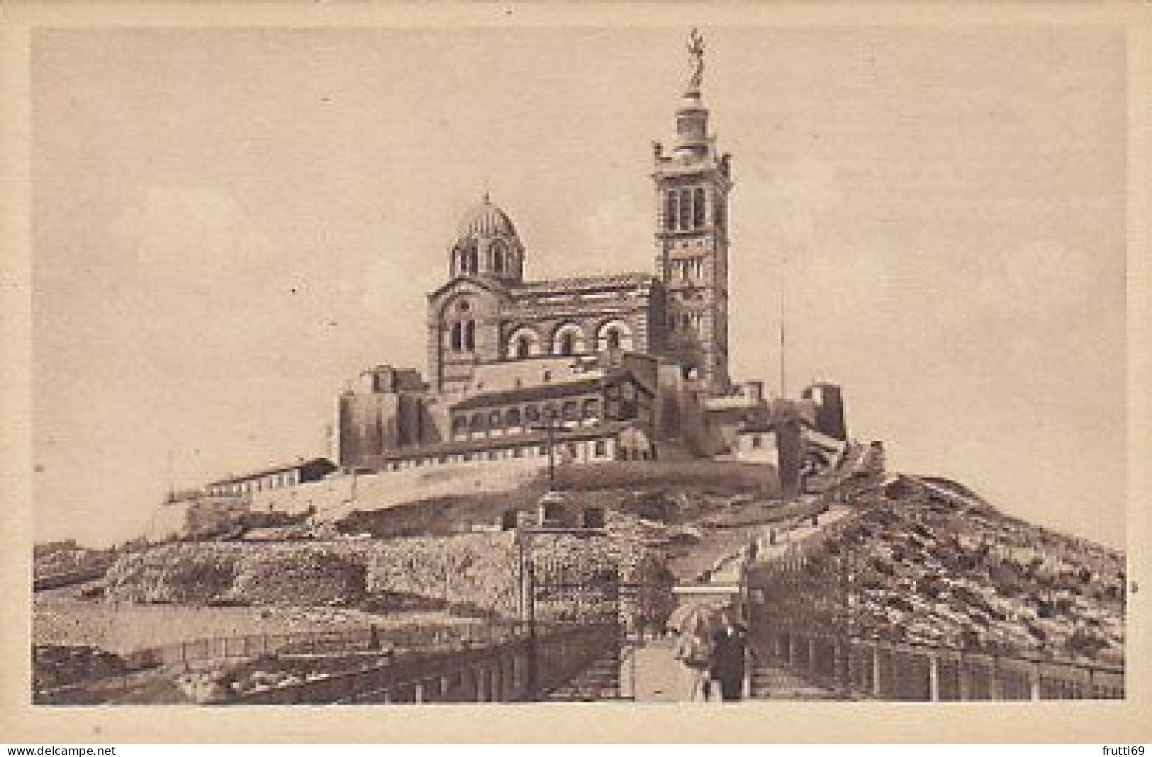 AK 214635 FRANCE - Marseille - Basilique Notre-Dame de la Garde