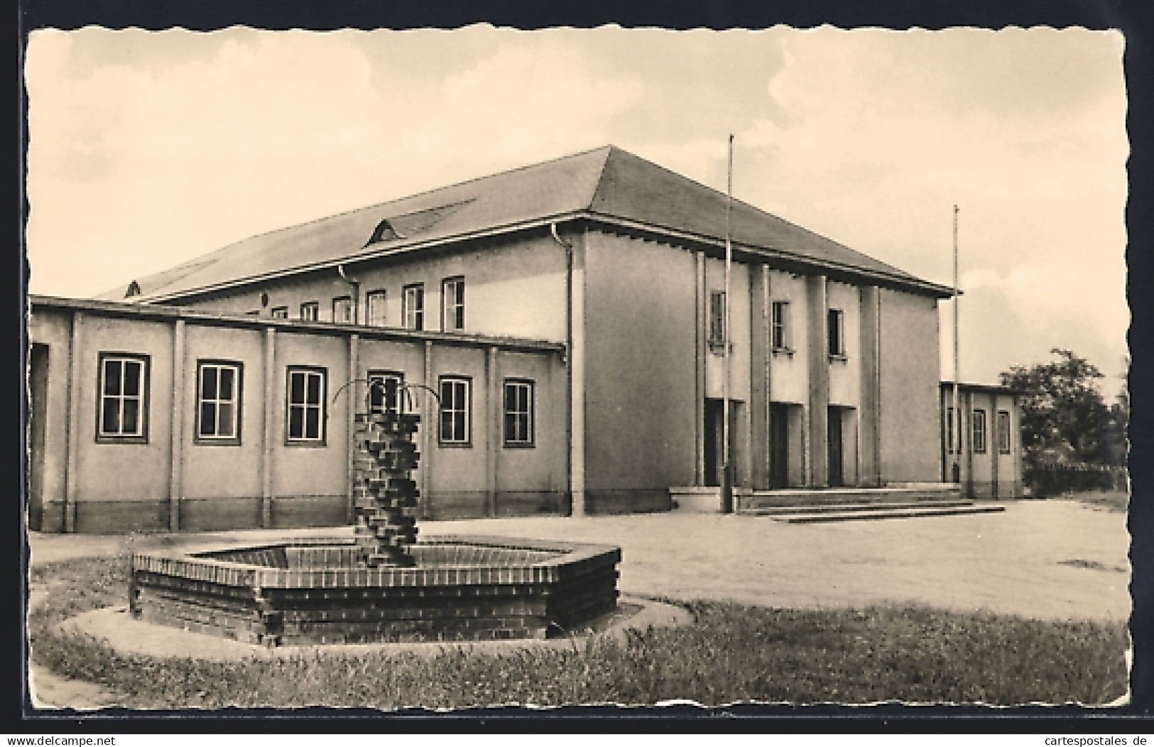 AK Calau, Brunnen vor der Stadthalle