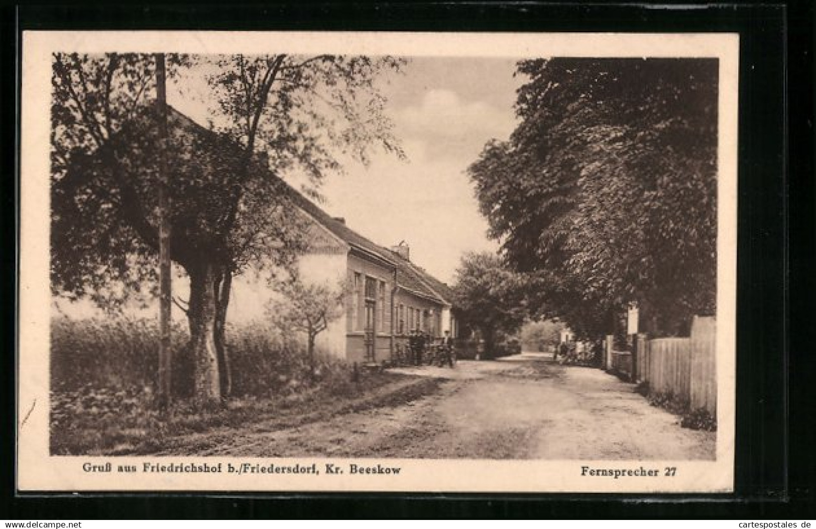 AK Friedrichshof b. Friedersdorf, Strassenpartie im Ort