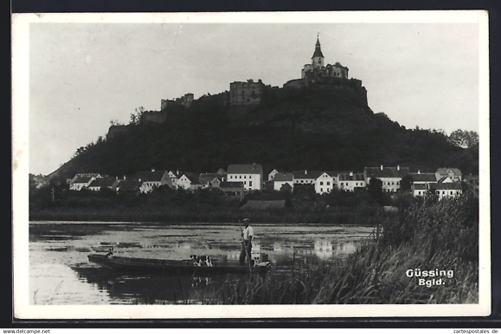 AK Güssing im Burgenland, Ortsansicht mit Schloss